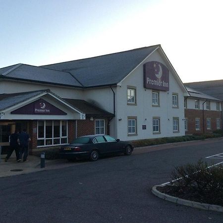 Premier Inn Peterborough North Exterior photo